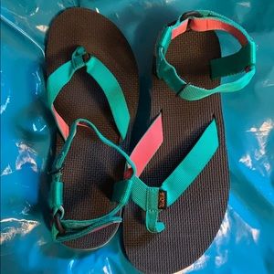 TEVA gladiator flip flops